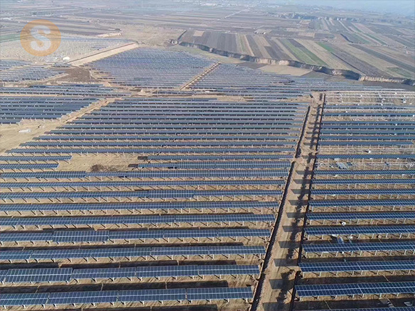 56.6MW！錦州陽(yáng)光能源喜獲國(guó)電投領(lǐng)跑獎(jiǎng)勵(lì)激勵(lì)基地項(xiàng)目訂單